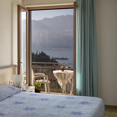 Casa Bianca Hotell 2*